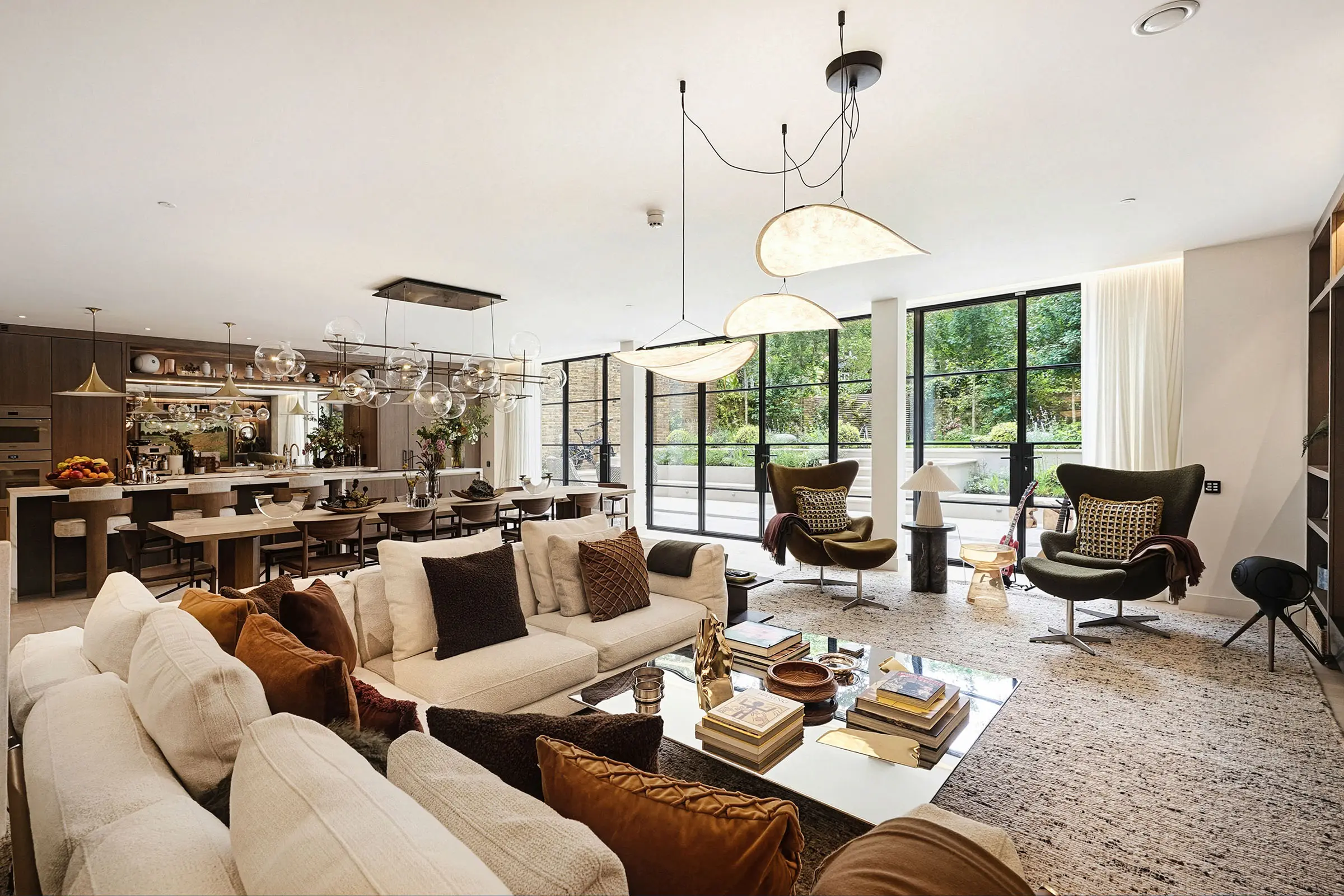 Photography, Addison Crescent, image 5 of 21