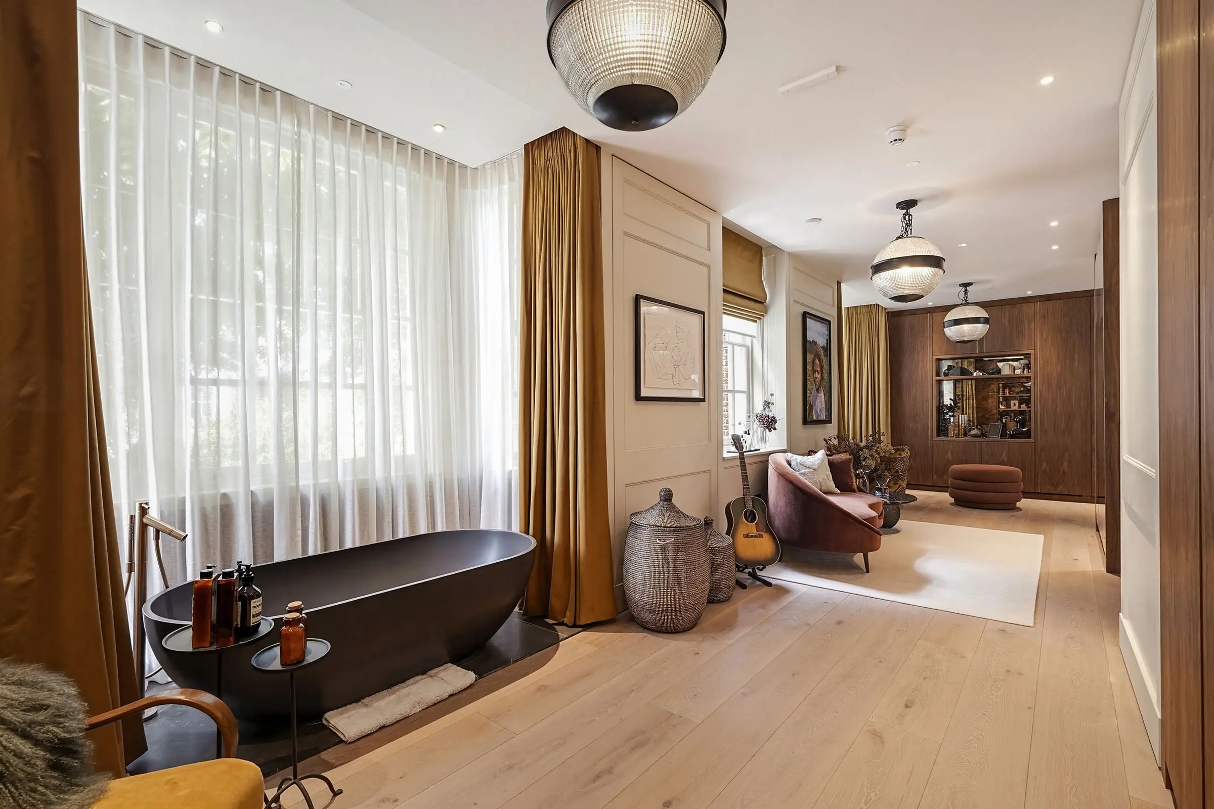 Photography, Addison Crescent, image 15 of 21